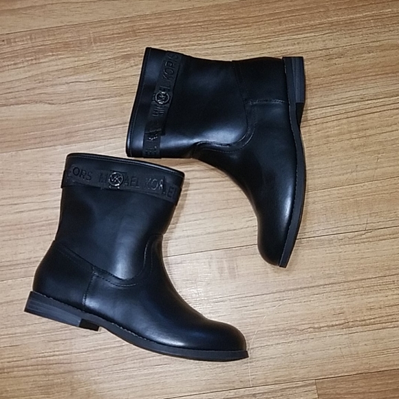 michael kors big girl boots